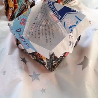 ペーパー 折り紙風チラシでゴミ箱 チラシ 点の通販 By 涼桜 S Shop ラクマ