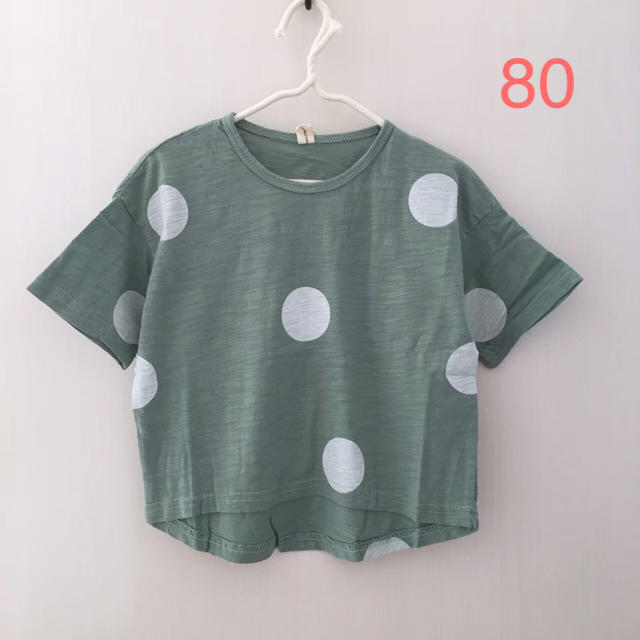 【80cm】ライトグリーン ポルカドットカットソー《新品未使用》 キッズ/ベビー/マタニティのベビー服(~85cm)(Ｔシャツ)の商品写真