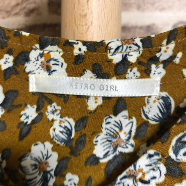 RETRO GIRL(レトロガール)のRETRO GIRL カットソー　半袖　M レディースのトップス(カットソー(半袖/袖なし))の商品写真
