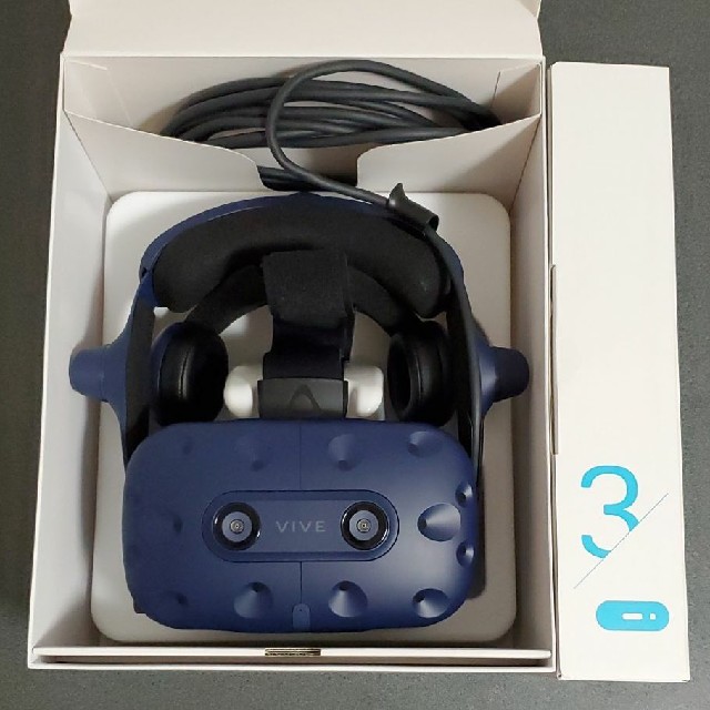 HTC VIVE PRO HMD 1