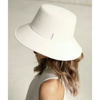 アリシアスタン(ALEXIA STAM)の【新品】ALEXIASTAM TerryClothBucketHat ホワイト(ハット)