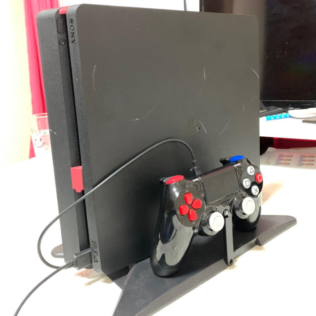 PlayStation 4  1TB 黒 本体