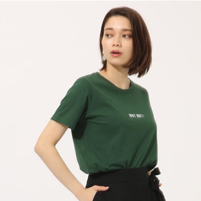 AZUL by moussy(アズールバイマウジー)の【新品未使用】アズールバイマウジーロゴＴシャツ レディースのトップス(Tシャツ(半袖/袖なし))の商品写真