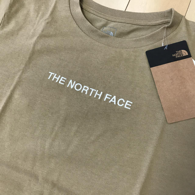 THE NORTH FACE(ザノースフェイス)の【新品未使用】ノースフェース Logo Embroidered Teeメンズ メンズのトップス(Tシャツ/カットソー(半袖/袖なし))の商品写真