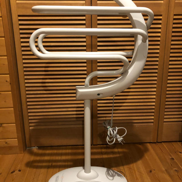 美品❗️デロンギ タオルウォーマー 乾燥機 美品❗️デロンギ タオルウォーマー 乾燥機
