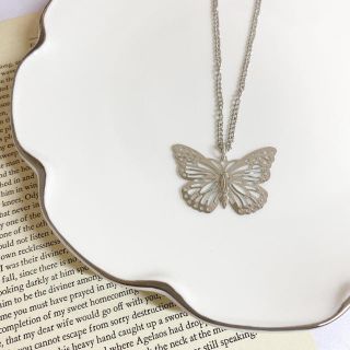 butterfly necklace ⚮̈﻿(ネックレス)