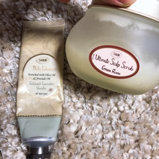 サボン(SABON)の値下げ　サボン　ヘッドスクラブ　グリーンローズ　ボディローションセット(ボディスクラブ)