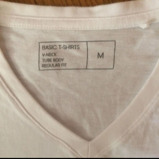 GU(ジーユー)のジーユーＶネックTシャツ レディースのトップス(Tシャツ(長袖/七分))の商品写真