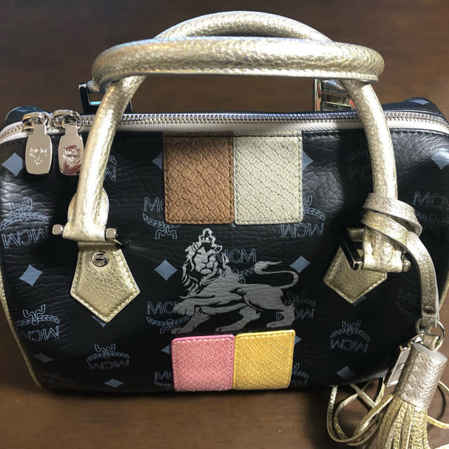 MCM - MCM ミニボストン ライオンロゴ 限定品の通販 by Romy's shop ...