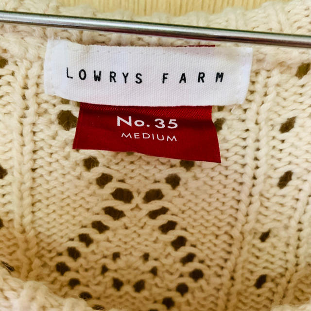LOWRYS FARM - ローリーズファーム 透かし編みニットの通販 by 0まな7's shop｜ローリーズファームならラクマ