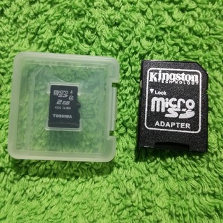 トウシバ(東芝)のマイクロSDカード 2GB 　ケース付き(PC周辺機器)