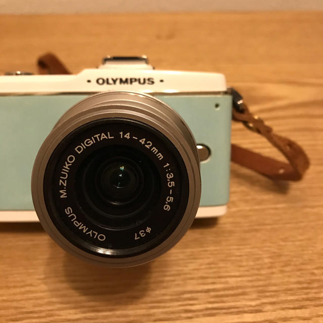 OLYMPUS PEN E-p2 ミラーレス一眼 1