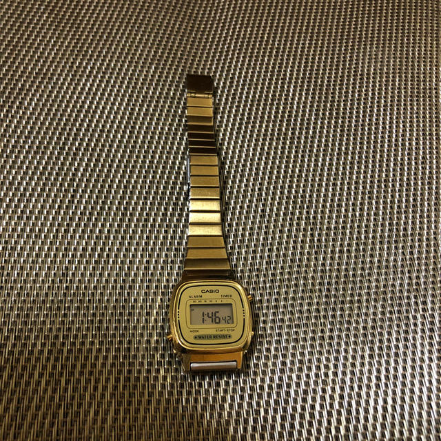 CASIO(カシオ)のカシオ　ゴールド　デジタル腕時計※電池切れ　No 3191  LA670W  レディースのファッション小物(腕時計)の商品写真