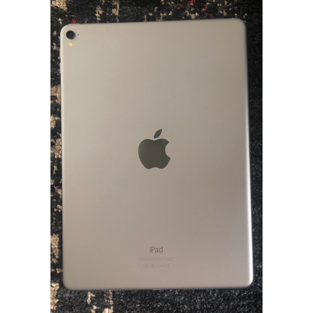 Apple(アップル)のAPPLE iPad Pro 9.7  スマホ/家電/カメラのPC/タブレット(タブレット)の商品写真