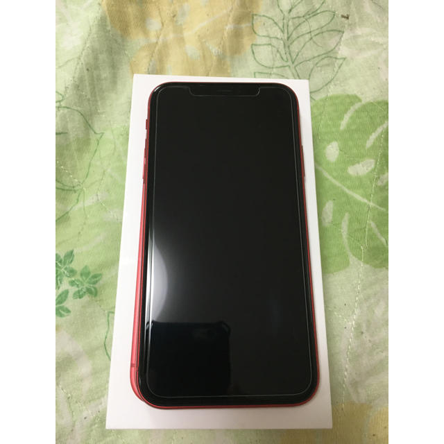 iPhone(アイフォーン)のSIMフリーiPhone11 64GB product red  スマホ/家電/カメラのスマートフォン/携帯電話(スマートフォン本体)の商品写真