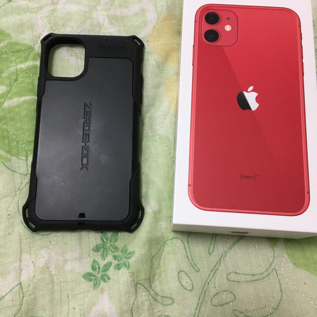 iPhone(アイフォーン)のSIMフリーiPhone11 64GB product red  スマホ/家電/カメラのスマートフォン/携帯電話(スマートフォン本体)の商品写真