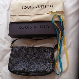 ルイヴィトン(LOUIS VUITTON)の[mg様専用]ルイ・ヴィトン　ダミエポーチ(ポーチ)