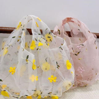 ザラ(ZARA)の花柄刺繍チュールバケットバッグ(ハンドバッグ)