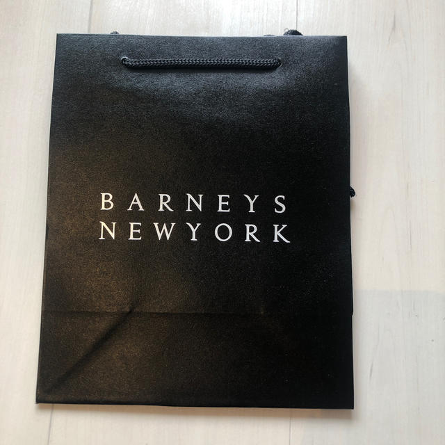 BARNEYS NEW YORK(バーニーズニューヨーク)のバーニーズニューヨーク ショップ袋4枚セット レディースのバッグ(ショップ袋)の商品写真