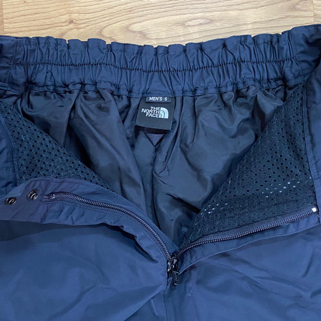 THE NORTH FACE(ザノースフェイス)のゆう様専用 THE NORTH FACE 防寒パンツNS15058 サイズ　S メンズのパンツ(その他)の商品写真