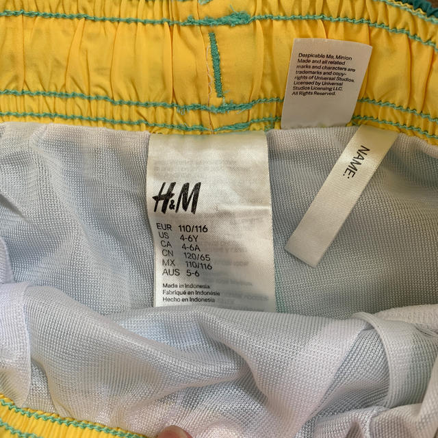 H&M(エイチアンドエム)のH＆M 美品 ミニオン 水着(110~120センチ) キッズ/ベビー/マタニティのキッズ服男の子用(90cm~)(水着)の商品写真