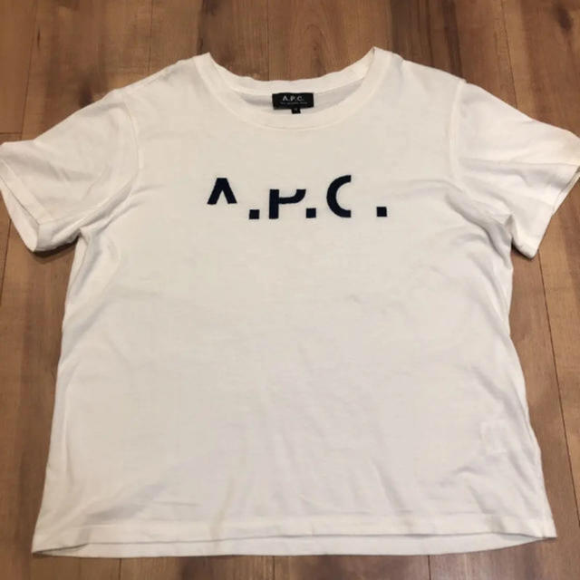 A.P.C(アーペーセー)のAPC Ｔシャツ ロゴ レディースのトップス(Tシャツ(半袖/袖なし))の商品写真
