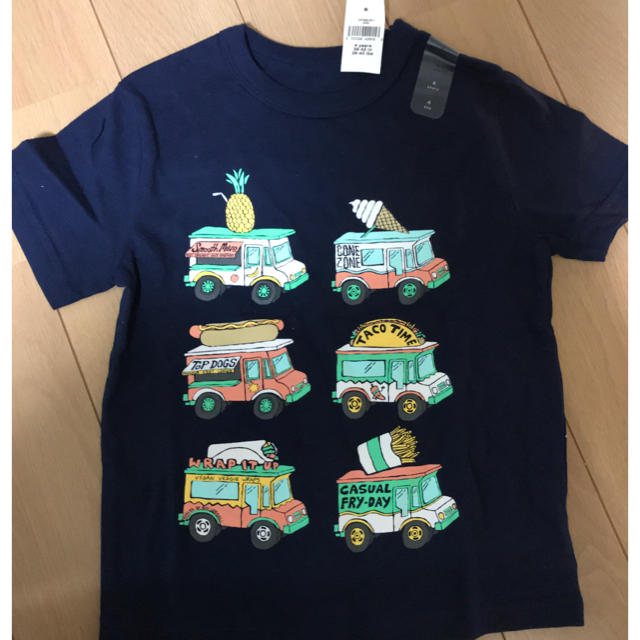 GAP Kids(ギャップキッズ)のGAP Tシャツ　新品未使用 キッズ/ベビー/マタニティのキッズ服男の子用(90cm~)(Tシャツ/カットソー)の商品写真