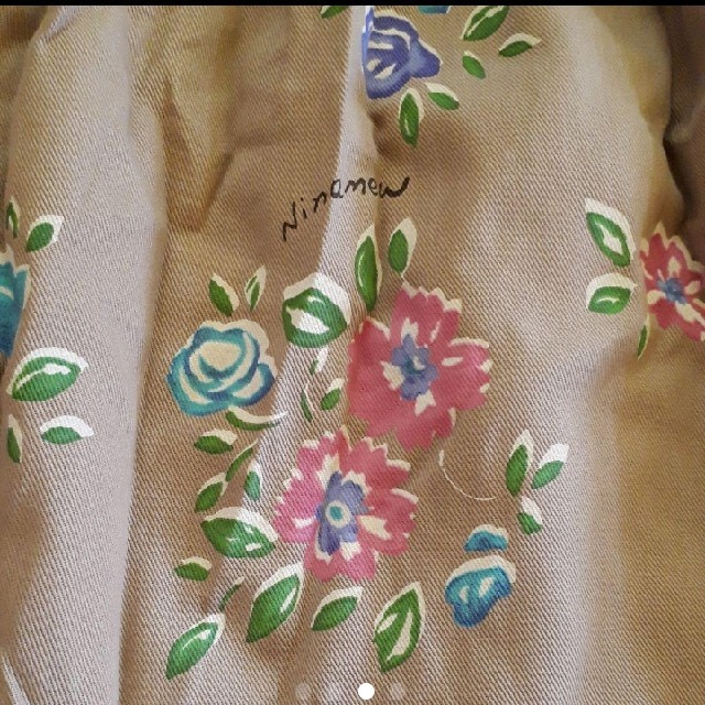 Nina mew(ニーナミュウ)のNina mew　花柄　チノ　フレアスカート レディースのスカート(ひざ丈スカート)の商品写真