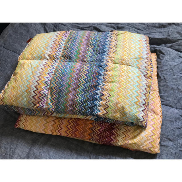 MISSONI(ミッソーニ)のMISSONI☆ダウンケット  2枚組 インテリア/住まい/日用品の寝具(布団)の商品写真