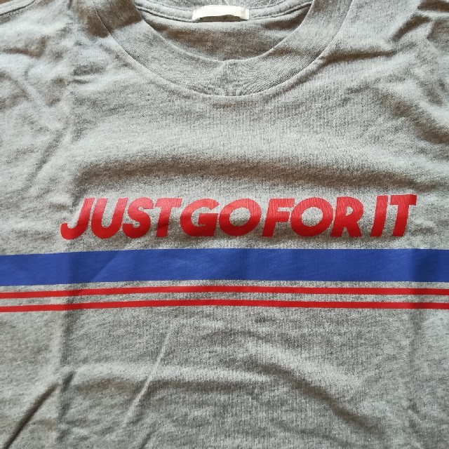 GU(ジーユー)のジーユー　トップス２点セット レディースのトップス(Tシャツ(半袖/袖なし))の商品写真