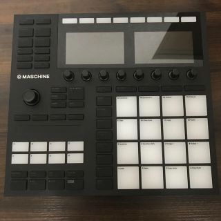 MASCHINE MK3 【中古　美品】(MIDIコントローラー)