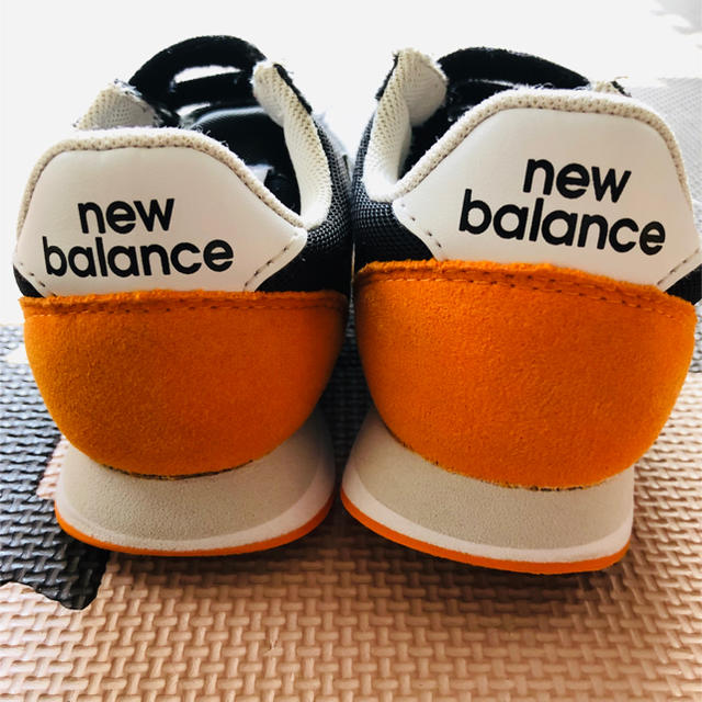 New Balance(ニューバランス)のニューバランス　スニーカー　17.0cm キッズ/ベビー/マタニティのキッズ靴/シューズ(15cm~)(スニーカー)の商品写真