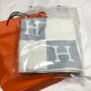 エルメス(Hermes)の【未使用品】エルメスアヴァロン おくるみ ビーチタオル ブルー(タオル/バス用品)