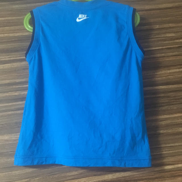 NIKE(ナイキ)のNIKE タンクトップ シャツ 120 男児 ナイキ プーマ キッズ/ベビー/マタニティのキッズ服男の子用(90cm~)(Tシャツ/カットソー)の商品写真