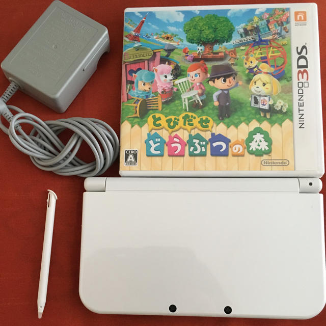 エンタメ/ホビーNewニンテンドー3DS LL パールホワイト 本体 とびだせどうぶつの森