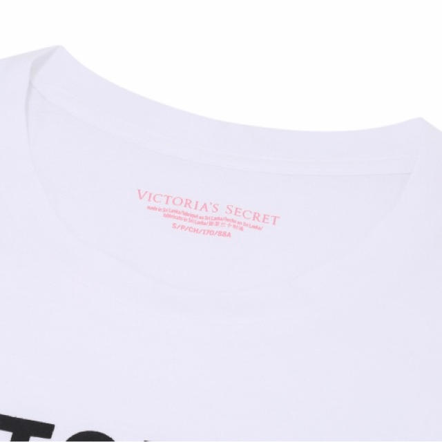 Victoria's Secret(ヴィクトリアズシークレット)のヴィクトリアズシークレット　Tシャツ　新品未使用 レディースのトップス(Tシャツ(半袖/袖なし))の商品写真