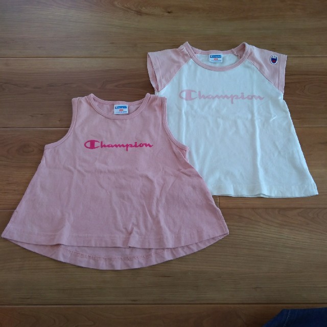 Champion(チャンピオン)のチャンピオン2枚　100 キッズ/ベビー/マタニティのキッズ服女の子用(90cm~)(Tシャツ/カットソー)の商品写真