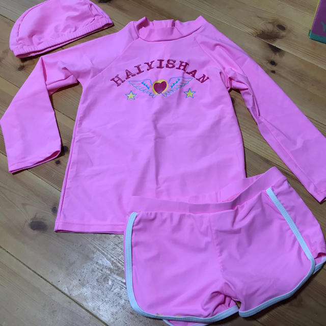 女児 150サイズ 水着＆帽子 3点セット 新品未使用 キッズ/ベビー/マタニティのキッズ服女の子用(90cm~)(水着)の商品写真