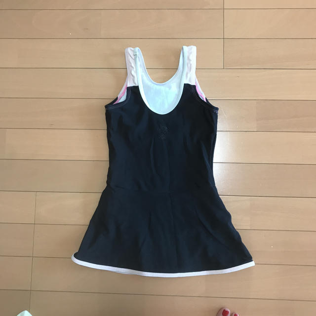 NIKE(ナイキ)のワンピース水着　キッズ　NIKE キッズ/ベビー/マタニティのキッズ服女の子用(90cm~)(水着)の商品写真