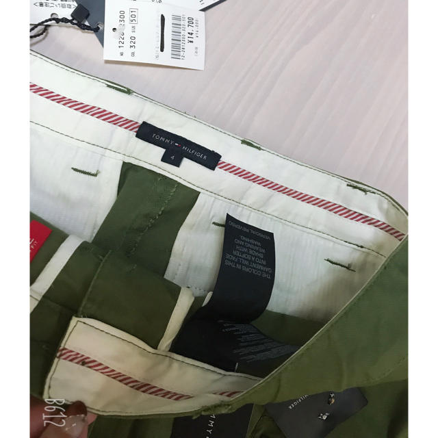 TOMMY HILFIGER(トミーヒルフィガー)のTOMMY HILFIGER❤︎モスグリーンスカート   新品 レディースのスカート(ミニスカート)の商品写真