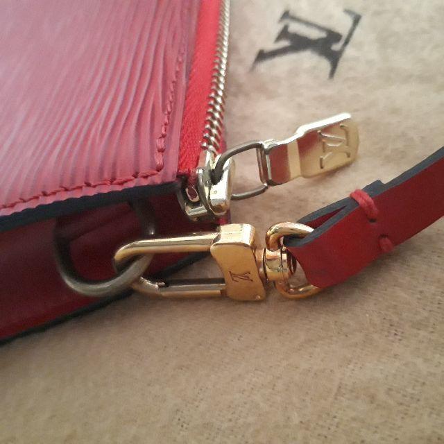 ルイヴィトン アクセサリーポーチ エピ 赤 レッド アクセソワール ルイヴィトン アクセサリーポーチ エピ 赤 レッド アクセソワール