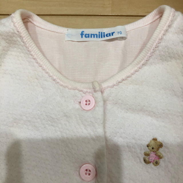 familiar(ファミリア)のお値下げ！新品含む　ファミリア  70センチ　ベスト　スタイ　靴下二足　セット キッズ/ベビー/マタニティのこども用ファッション小物(ベビースタイ/よだれかけ)の商品写真