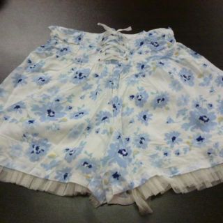 ポンポネット(pom ponette)のポンポネット　キュロット　150ｃｍ　白　薄青花柄　薄手(パンツ/スパッツ)