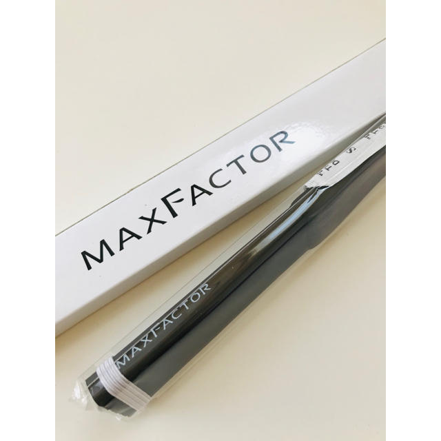 MAXFACTOR(マックスファクター)のマックスファクター　扇子 インテリア/住まい/日用品のインテリア/住まい/日用品 その他(その他)の商品写真