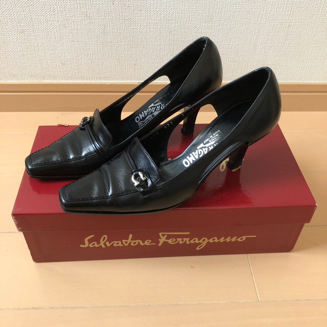 Ferragamo(フェラガモ)のFerragamo  靴 レディースの靴/シューズ(ハイヒール/パンプス)の商品写真