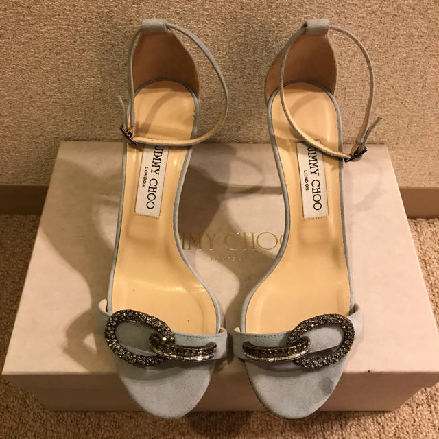 JIMMY CHOO(ジミーチュウ)の【送料込み！】ジミーチュウ☆ビジュー付きストラップサンダル 8.5cm レディースの靴/シューズ(サンダル)の商品写真