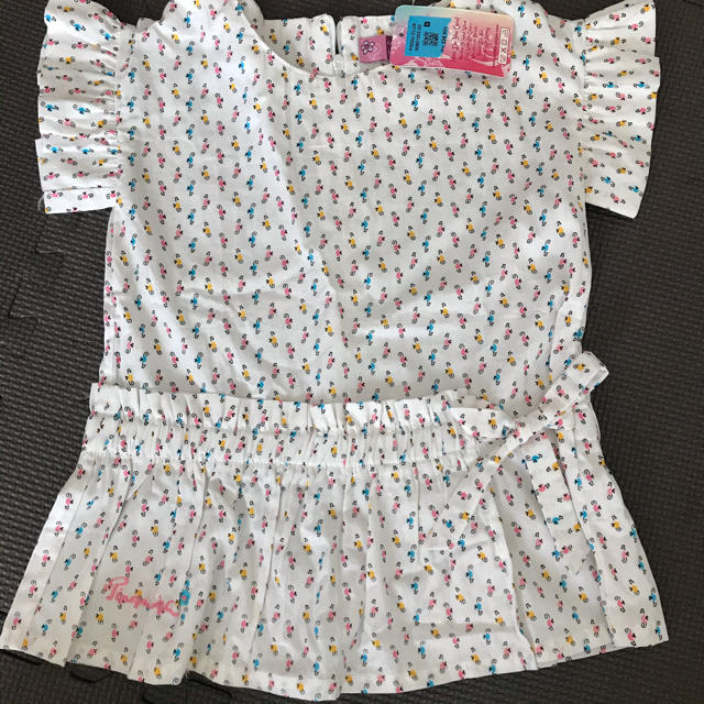 新品未使用　チュニック　6歳 キッズ/ベビー/マタニティのキッズ服女の子用(90cm~)(Tシャツ/カットソー)の商品写真