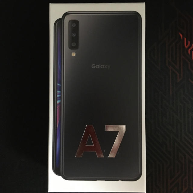 Galaxy A7 新品未開封　Black約168gディスプレイ