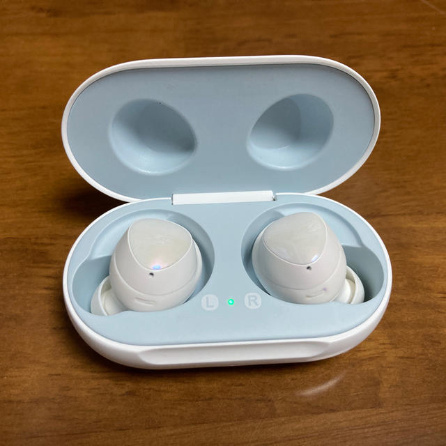 SAMSUNG(サムスン)のGalaxy Buds  スマホ/家電/カメラのオーディオ機器(ヘッドフォン/イヤフォン)の商品写真