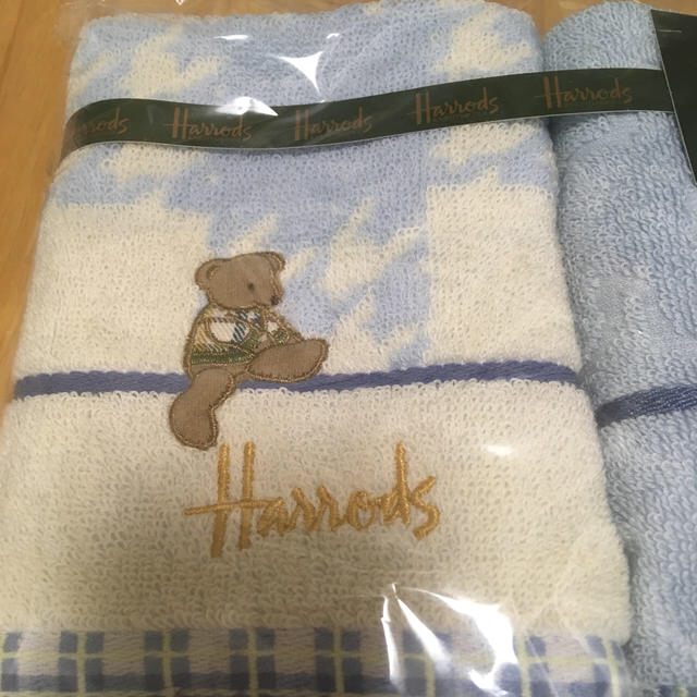 Harrods(ハロッズ)のハロッズ  タオル ハンカチ 2枚セット インテリア/住まい/日用品の日用品/生活雑貨/旅行(タオル/バス用品)の商品写真